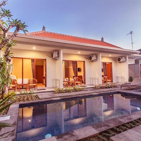 Отель Cening Ayu Sanur Экстерьер фото